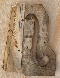 Modello su frammento di cartolina